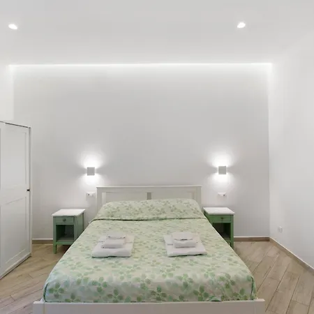 Domus Mediterranea Holiday home *